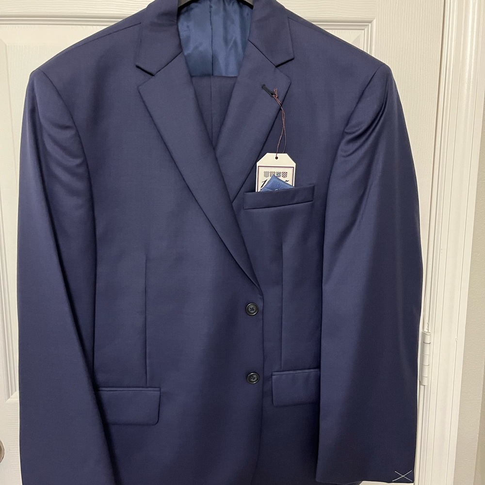New mens Jos a Bank suit 48s blue